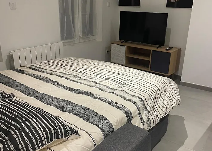 Au Bout Du Quai Apartment Abbeville